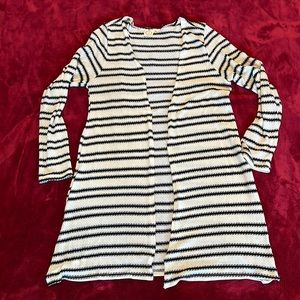 New w/o tags Woman’s Long Cardigan Jrs (L) Cream w/Black Stripes.